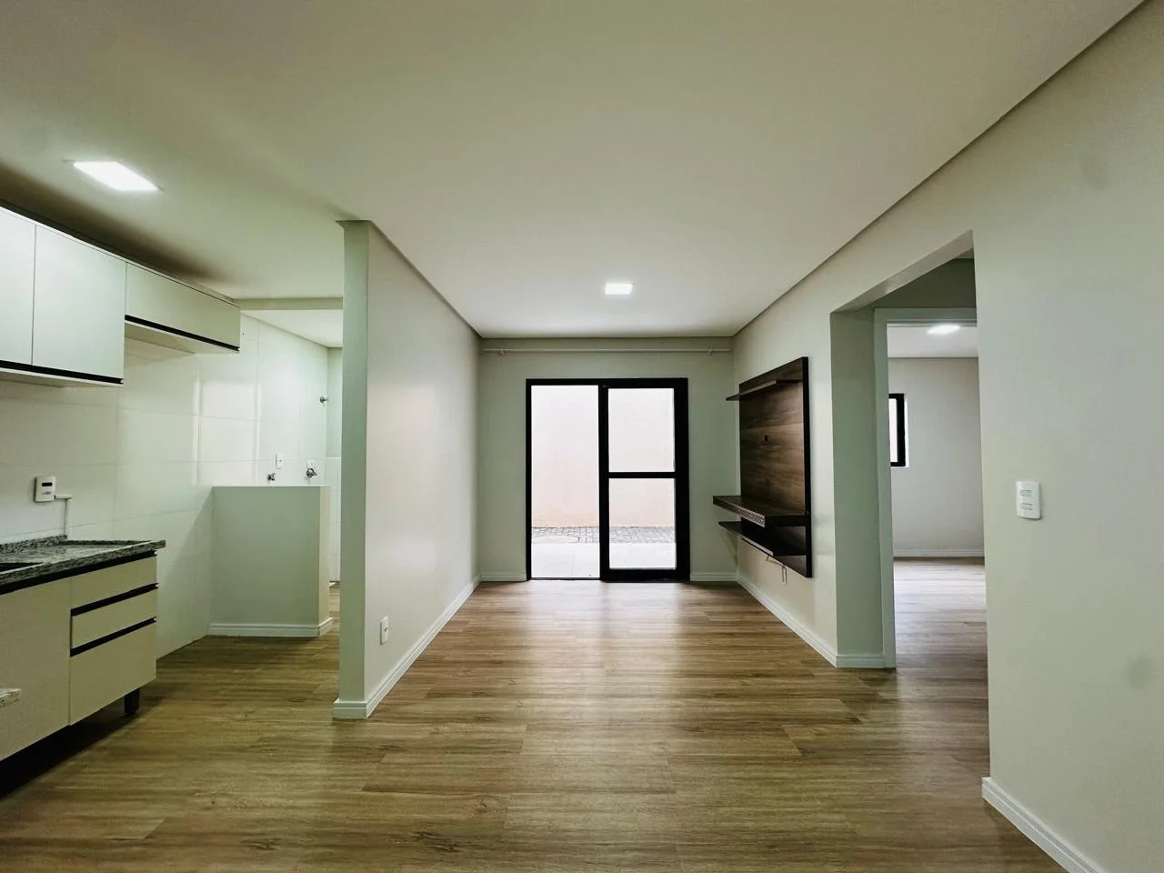 Apartamento à venda no Pioneiros Catarinenses