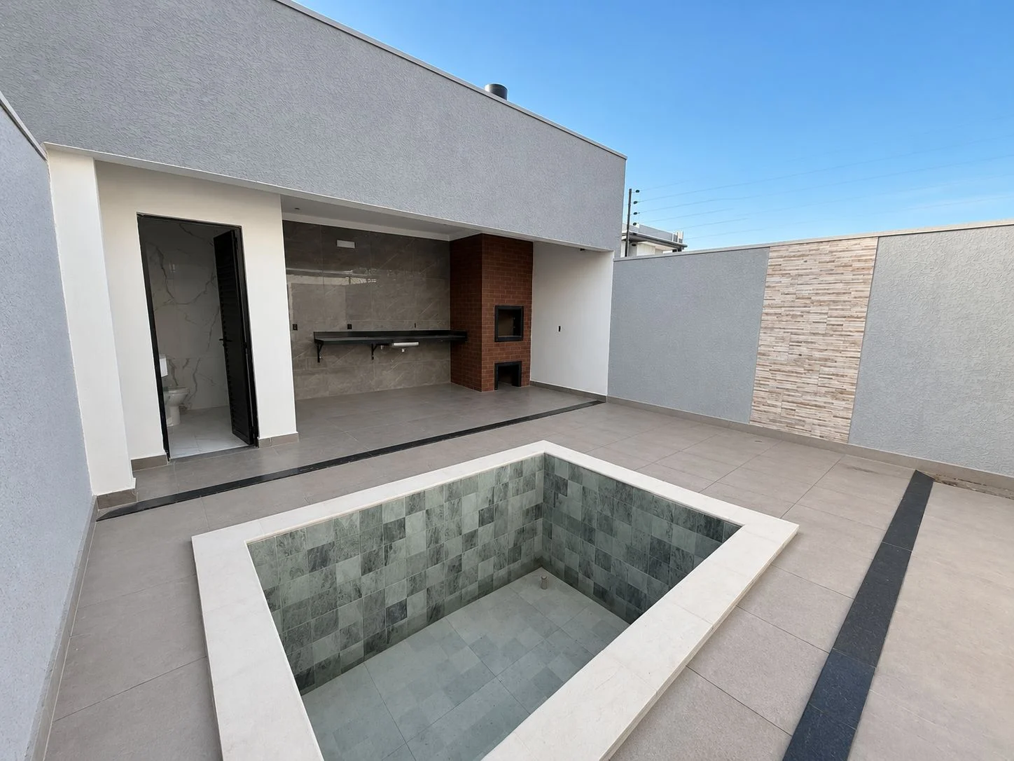Casa nova a venda Tropical II