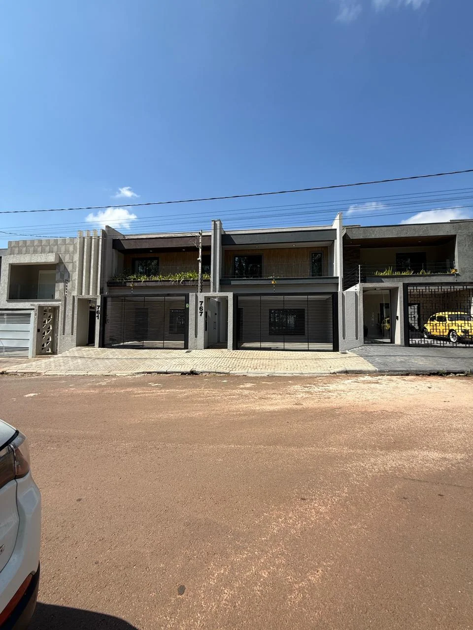 Sobrado à venda no Recanto Tropical