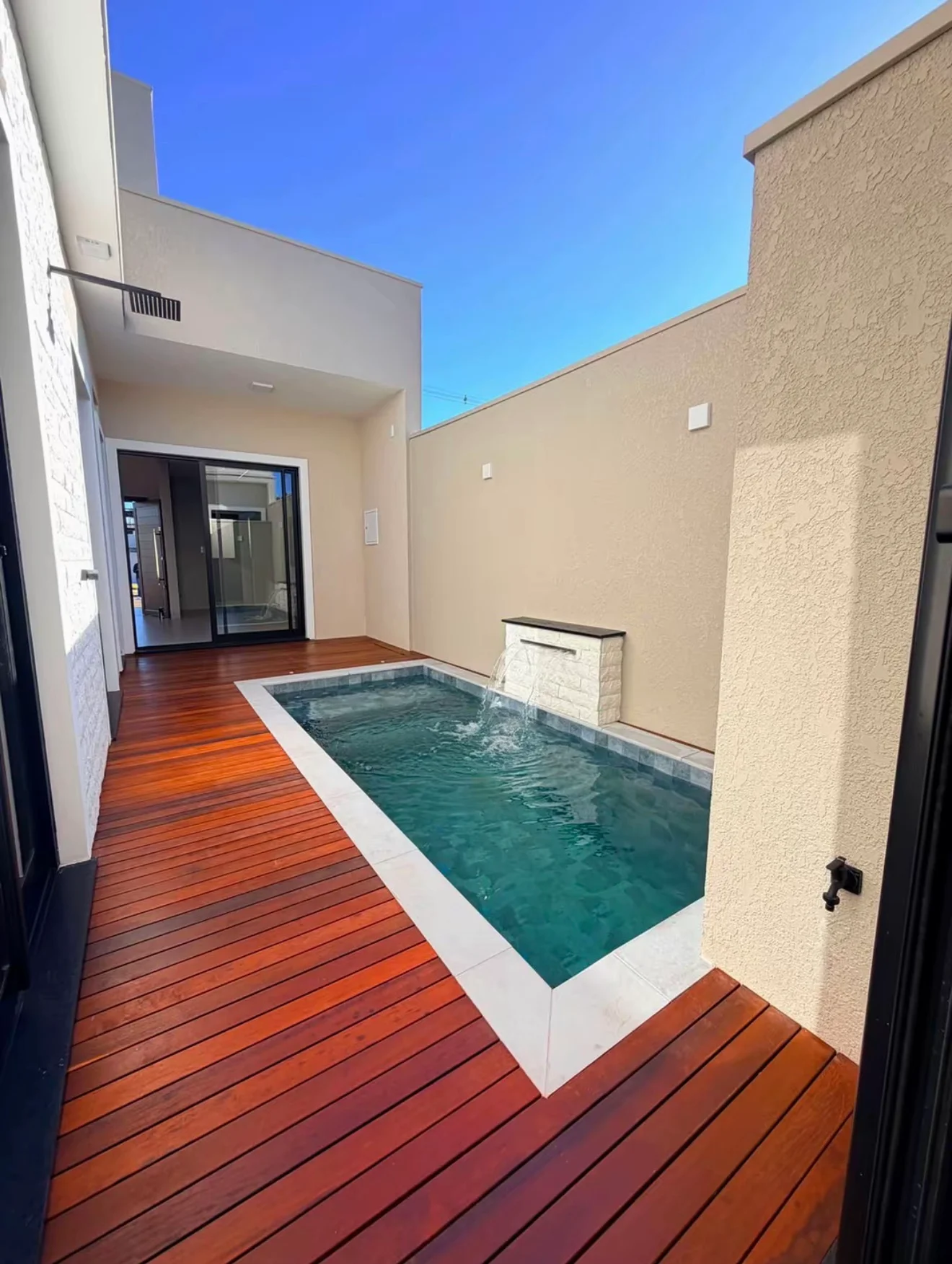 Casa à venda no Tropical IV