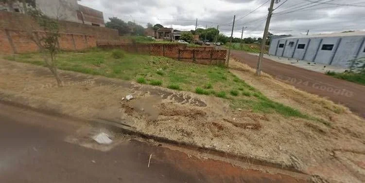 Residencial à Venda, Universitário - Cascavel