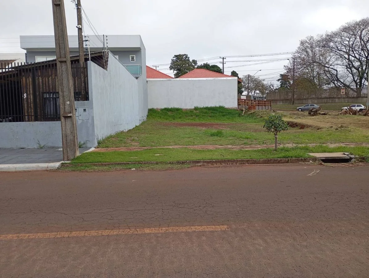 Residencial à Venda, Universitário - Cascavel