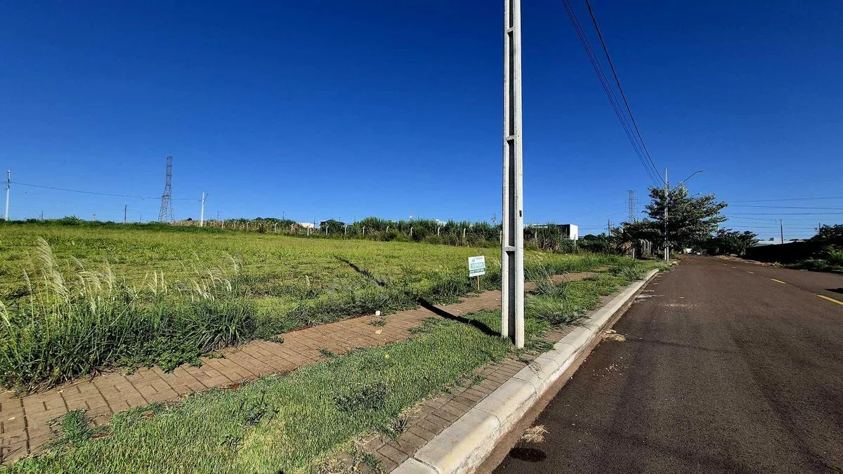 Residencial à Venda, Universitário - Cascavel