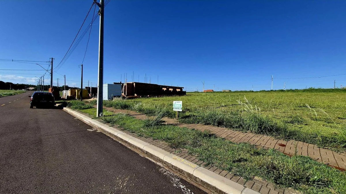 Residencial à Venda, Universitário - Cascavel
