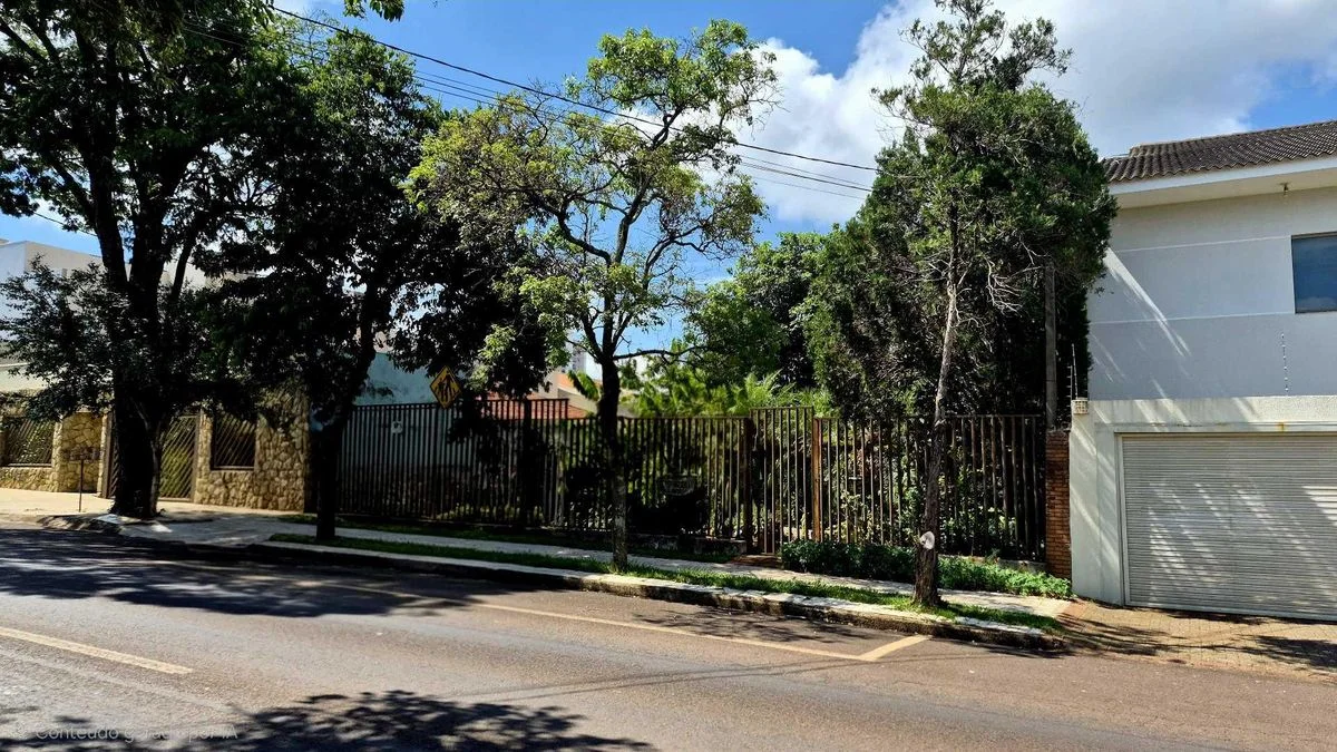 Terreno no coração do Bairro Neva
