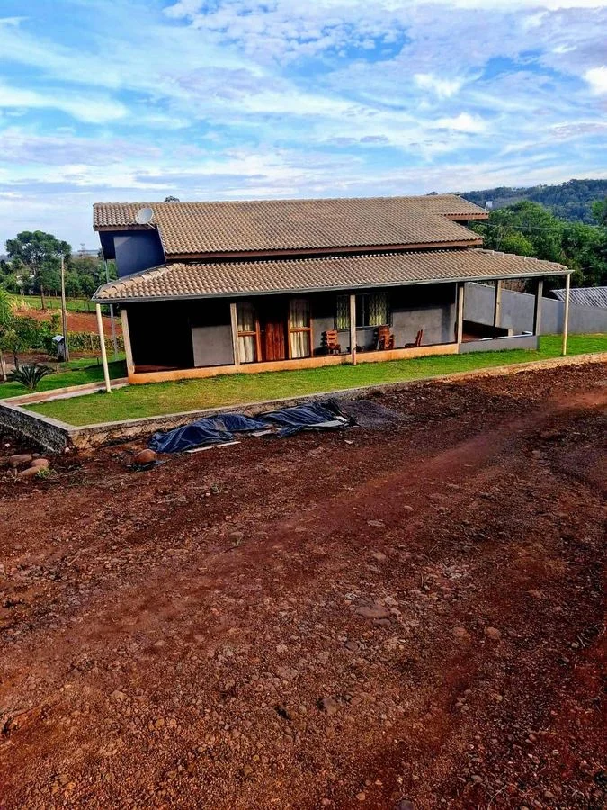 Chácara com 4 Quartos à Venda, Santa Maria - Santa Tereza do Oeste