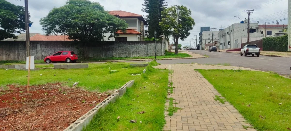 Residencial à Venda, Universitário - Cascavel