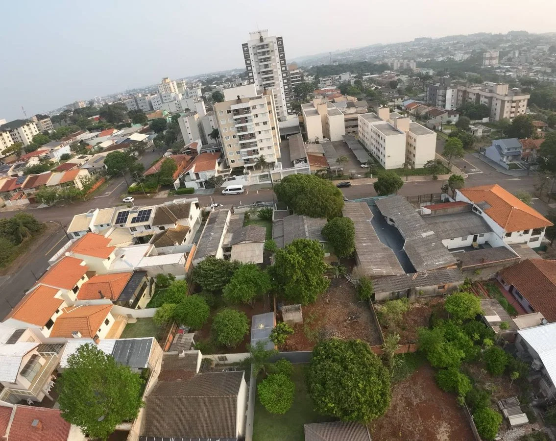 Residencial à Venda, Neva - Cascavel