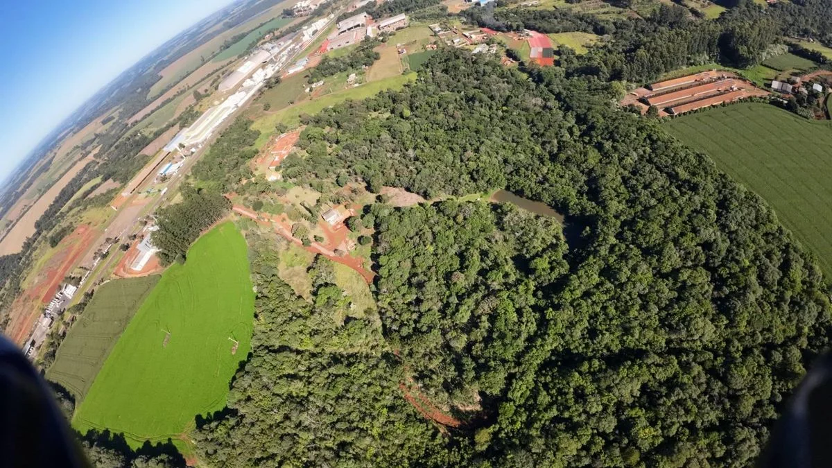 Chácara à Venda - Cascavel