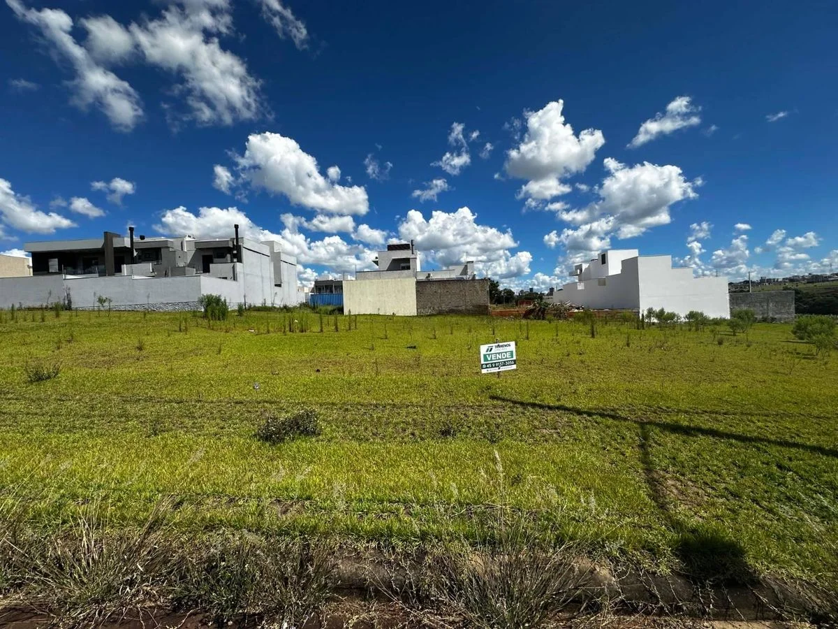 Residencial à Venda, Recanto Tropical - Cascavel