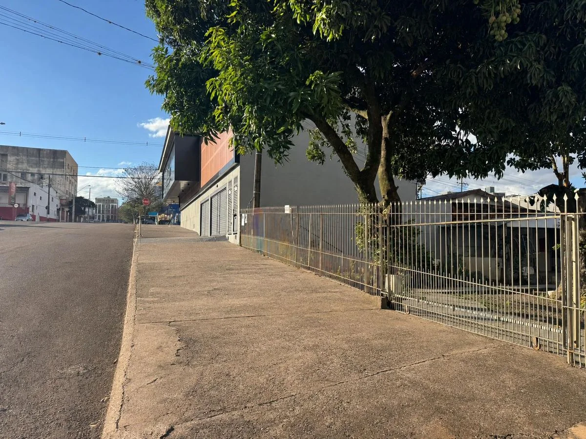 TERRENO COM ALTO POTENCIAL CONSTRUTIVO NO CENTRO