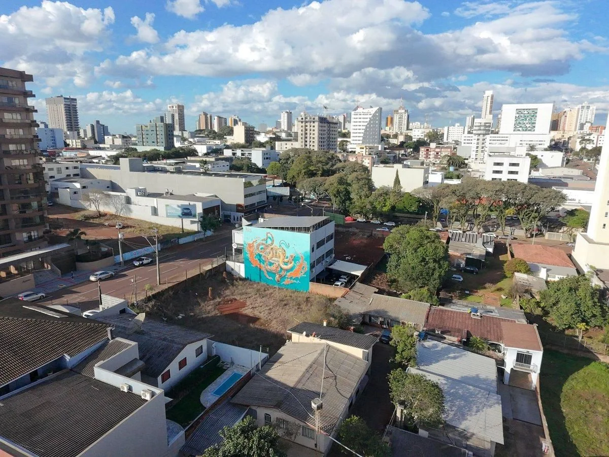 TERRENO COM ALTO POTENCIAL CONSTRUTIVO NO CENTRO
