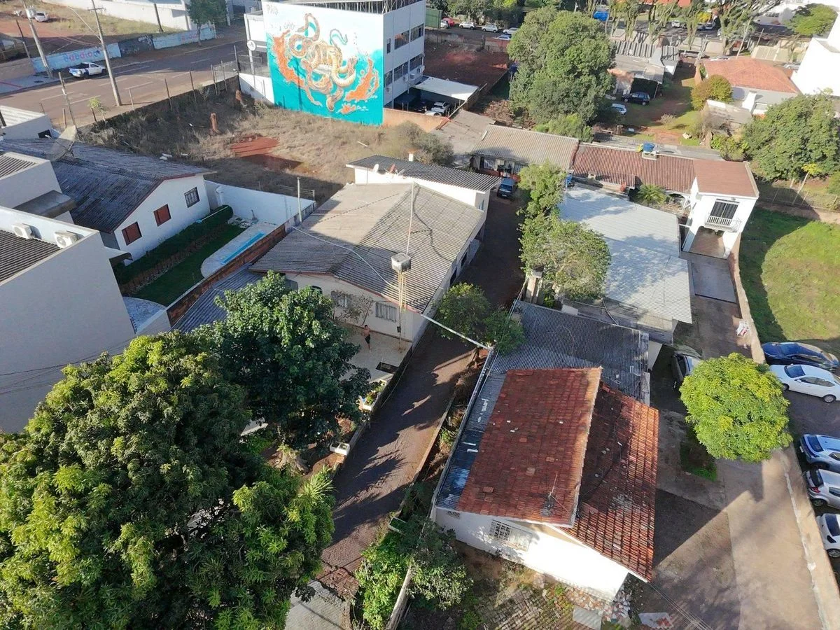 TERRENO COM ALTO POTENCIAL CONSTRUTIVO NO CENTRO
