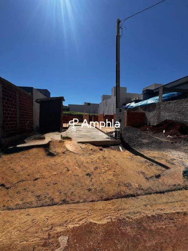 Casa à venda no bairro Jardim Coopagro em Toledo