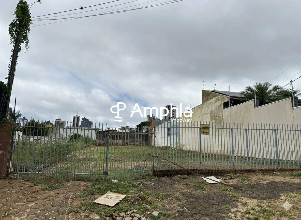 Terreno à venda, 660 m² - Centro, Cascavel/PR