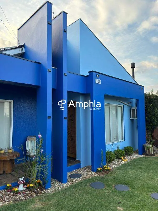 Casa à venda no bairro Jardim Pancera em Toledo