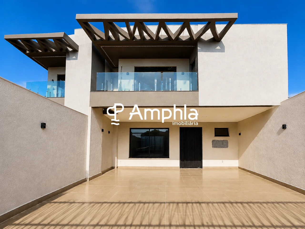Sobrado com 3 suítes à venda, 150,5m² - Tropical, Cascavel-PR