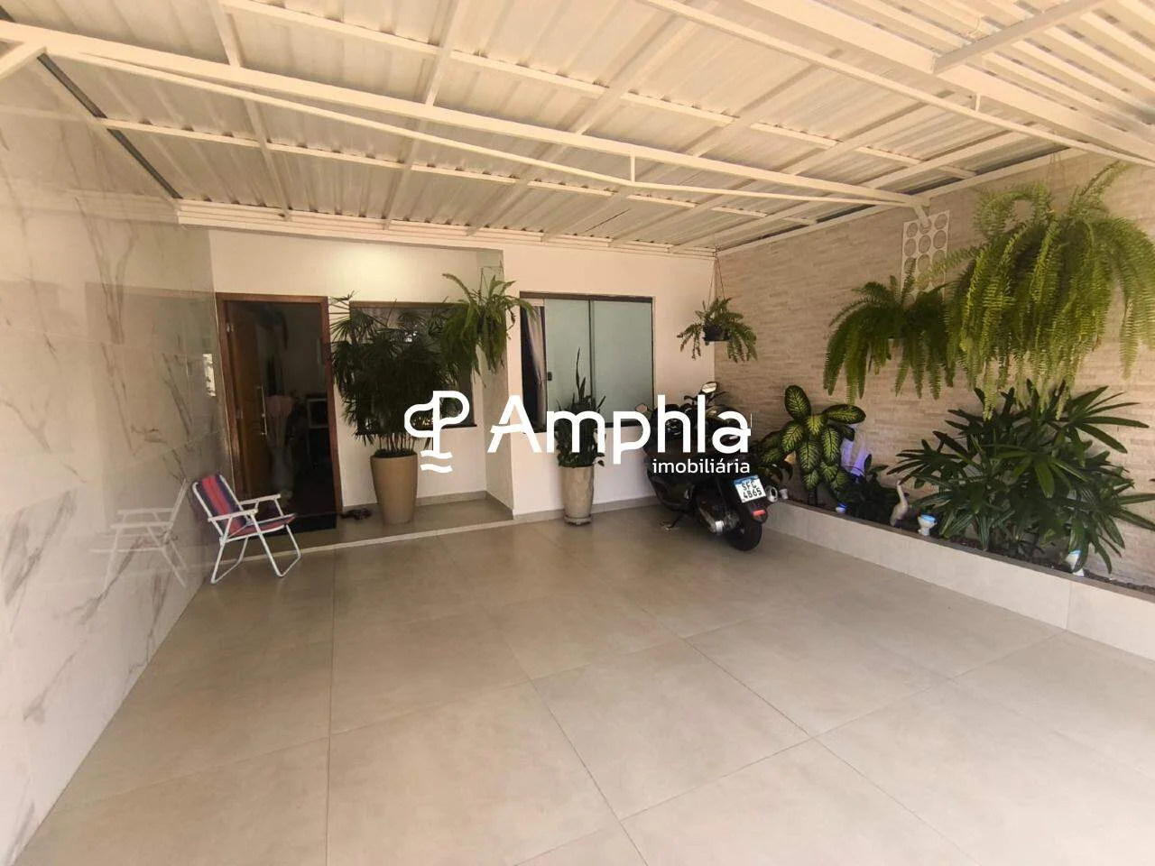 Casa semimobiliada com 2 dormitórios à venda, 125m² - Angra dos Reis, Cascavel-PR