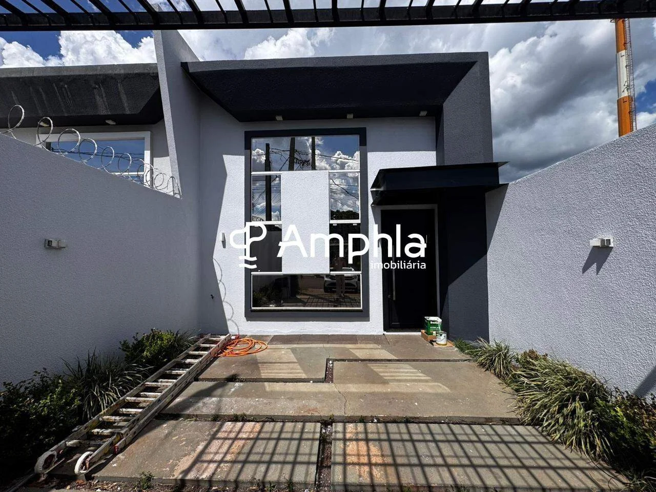 Casa semimobiliada com 3 dormitórios à venda, 68,04m² - Santa Felicidade, Cascavel-PR