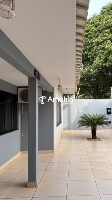 Casa à venda no bairro Jardim América em Umuarama