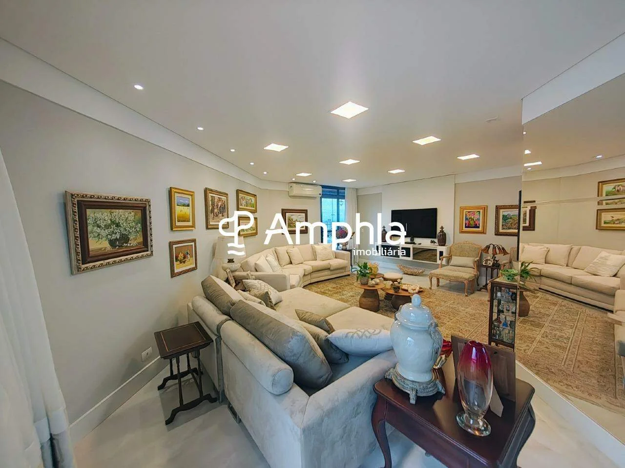 Apartamento semimobiliado com 4 suítes à venda, 700m² - Edifício Filadélfia, Cascavel-PR