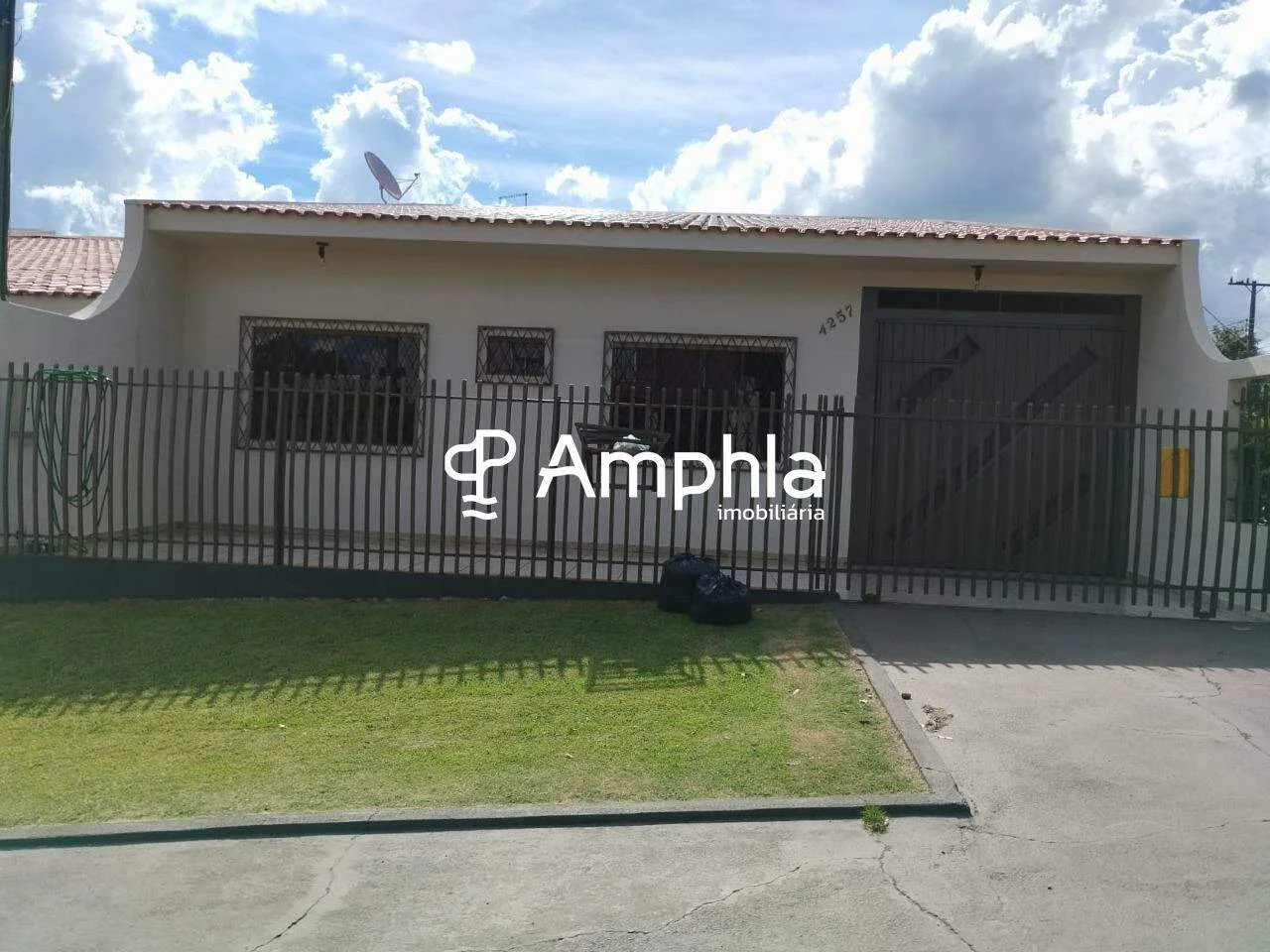 Casa com 3 dormitórios à venda, 110 m² - Canadá, Cascavel-PR