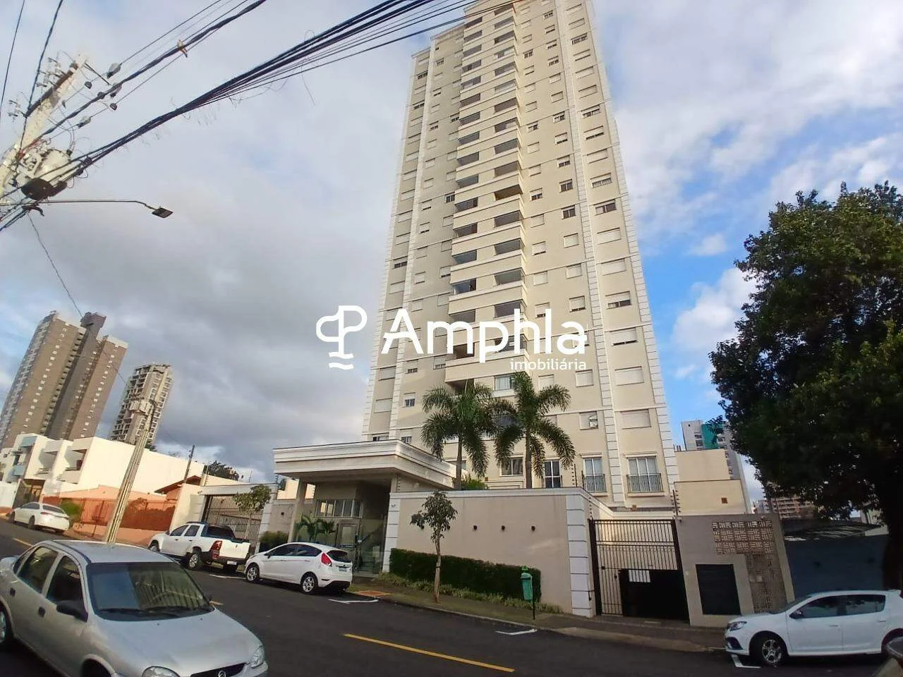 Apartamento mobiliado com 3 dormitórios à venda, 165m² - Centro, Cascavel/PR