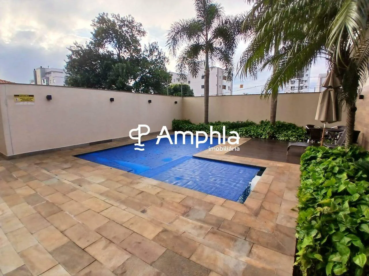 Apartamento mobiliado com 3 dormitórios à venda, 165m² - Centro, Cascavel/PR