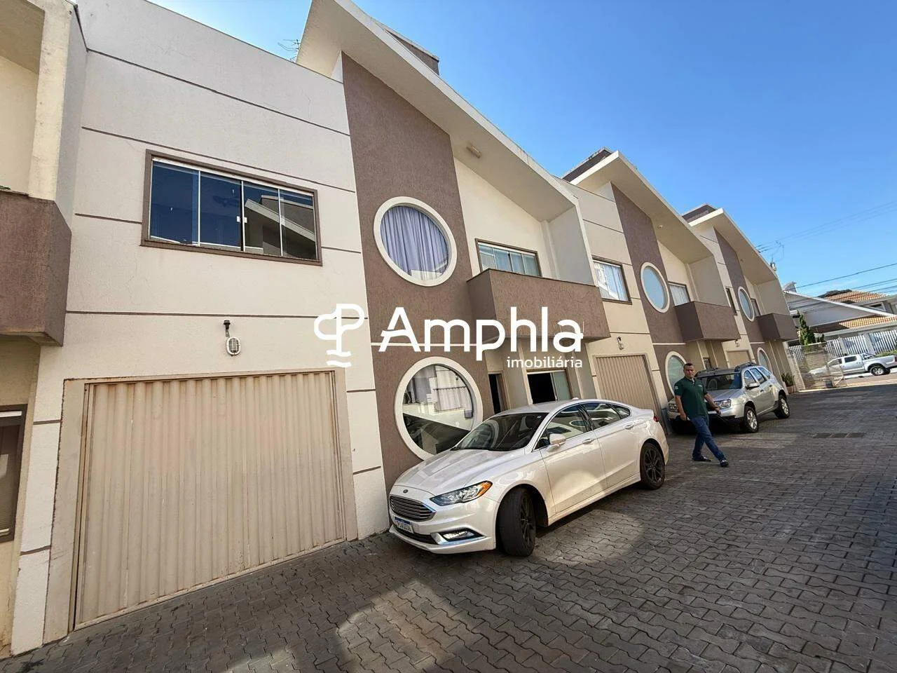 Sobrado em condomínio com 3 dormitórios à venda, 121,98m² - Country, Cascavel-PR