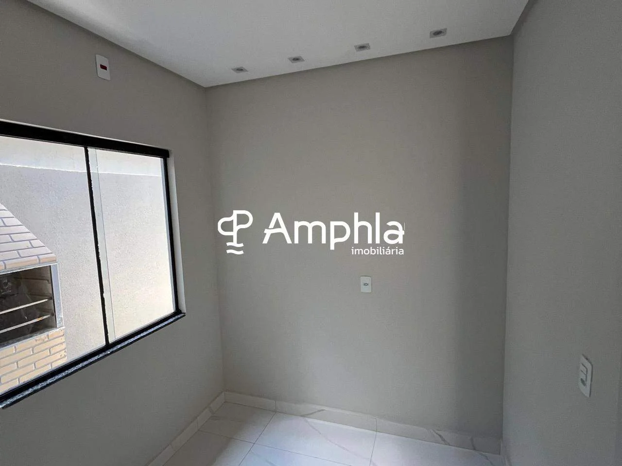 Casa com 3 dormitórios à venda, 58,5m² - Barcelona, Cascavel-PR