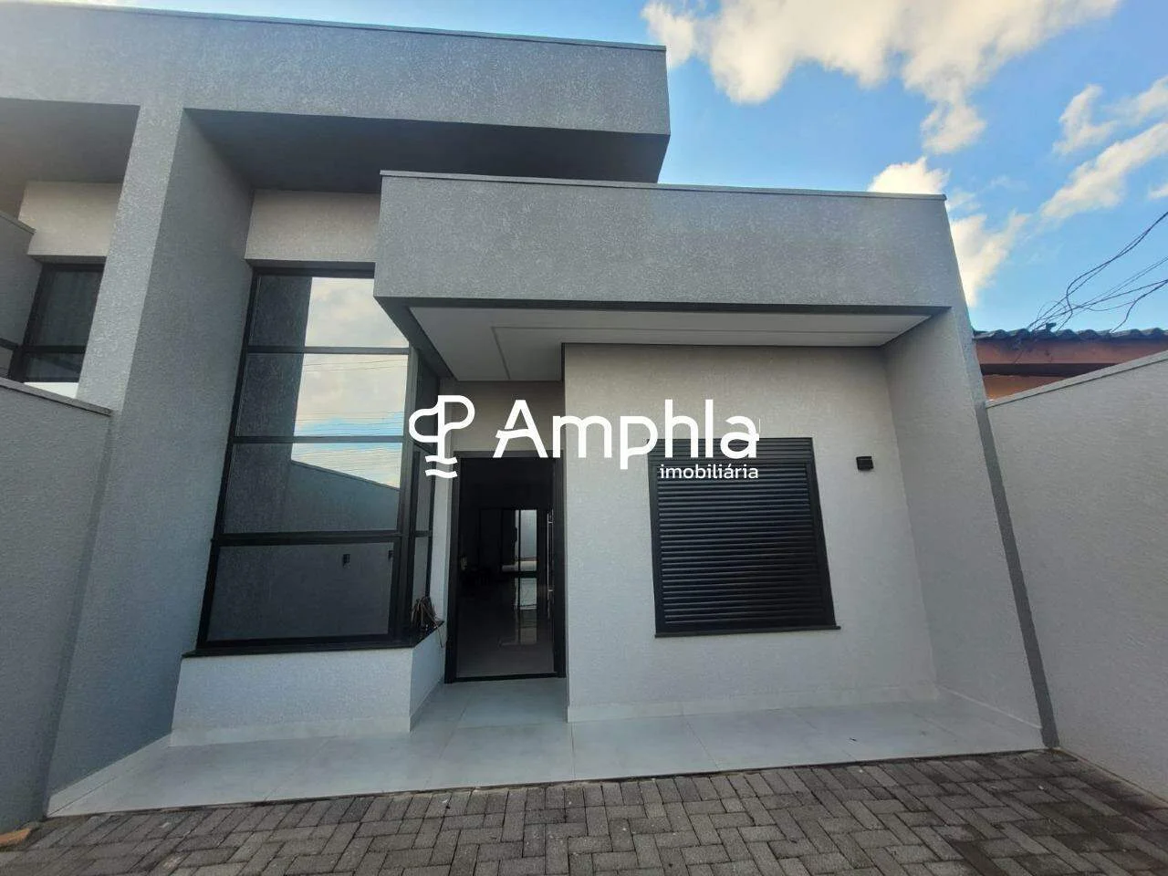 Casa semimobiliada com 3 dormitórios à venda, 100m² - Universitário, Cascavel-PR