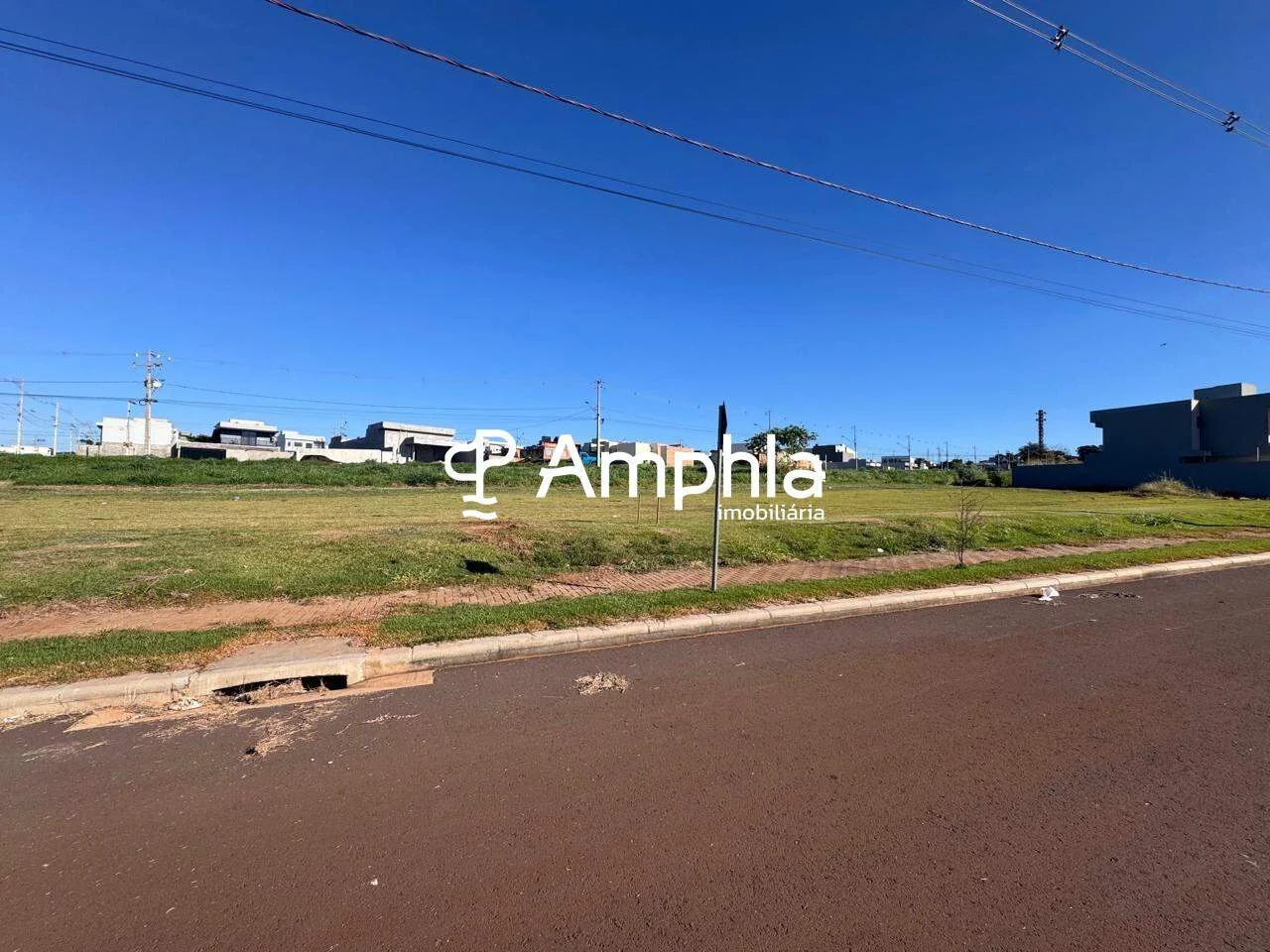 Terreno à venda, 304,86m² - Viena, Cascavel-PR