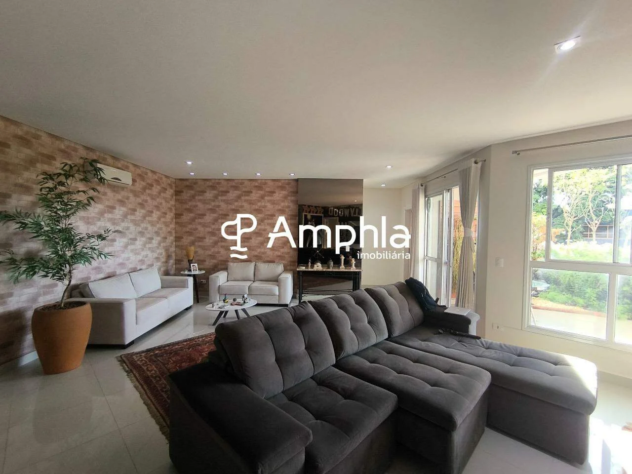 Apartamento semimobiliado com 3 suites à venda, 230m² - Centro, Cascavel/PR