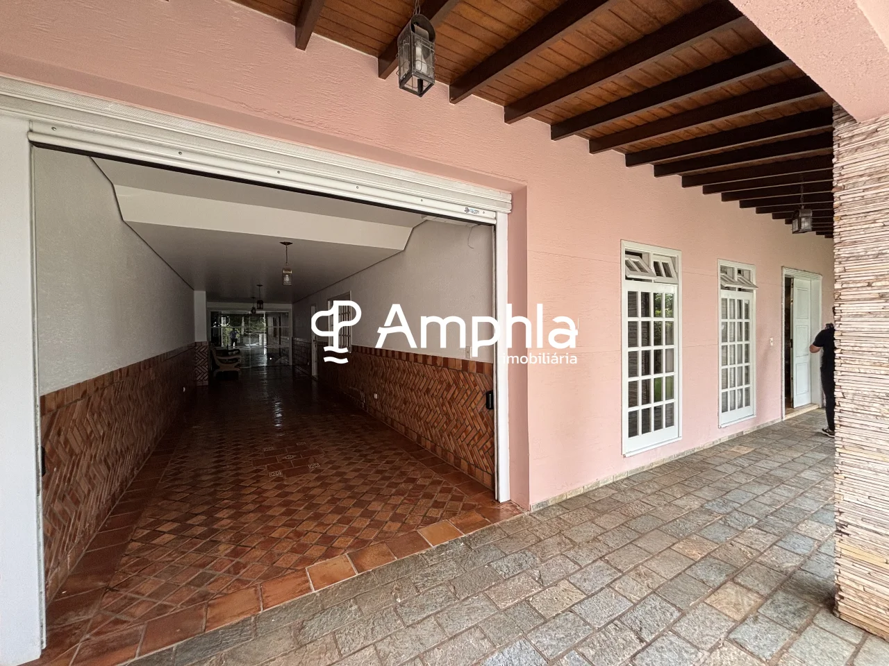 Sobrado residencial/comercial mobiliado com 3 quartos à venda, 368,81m² - Centro, Cascavel/PR
