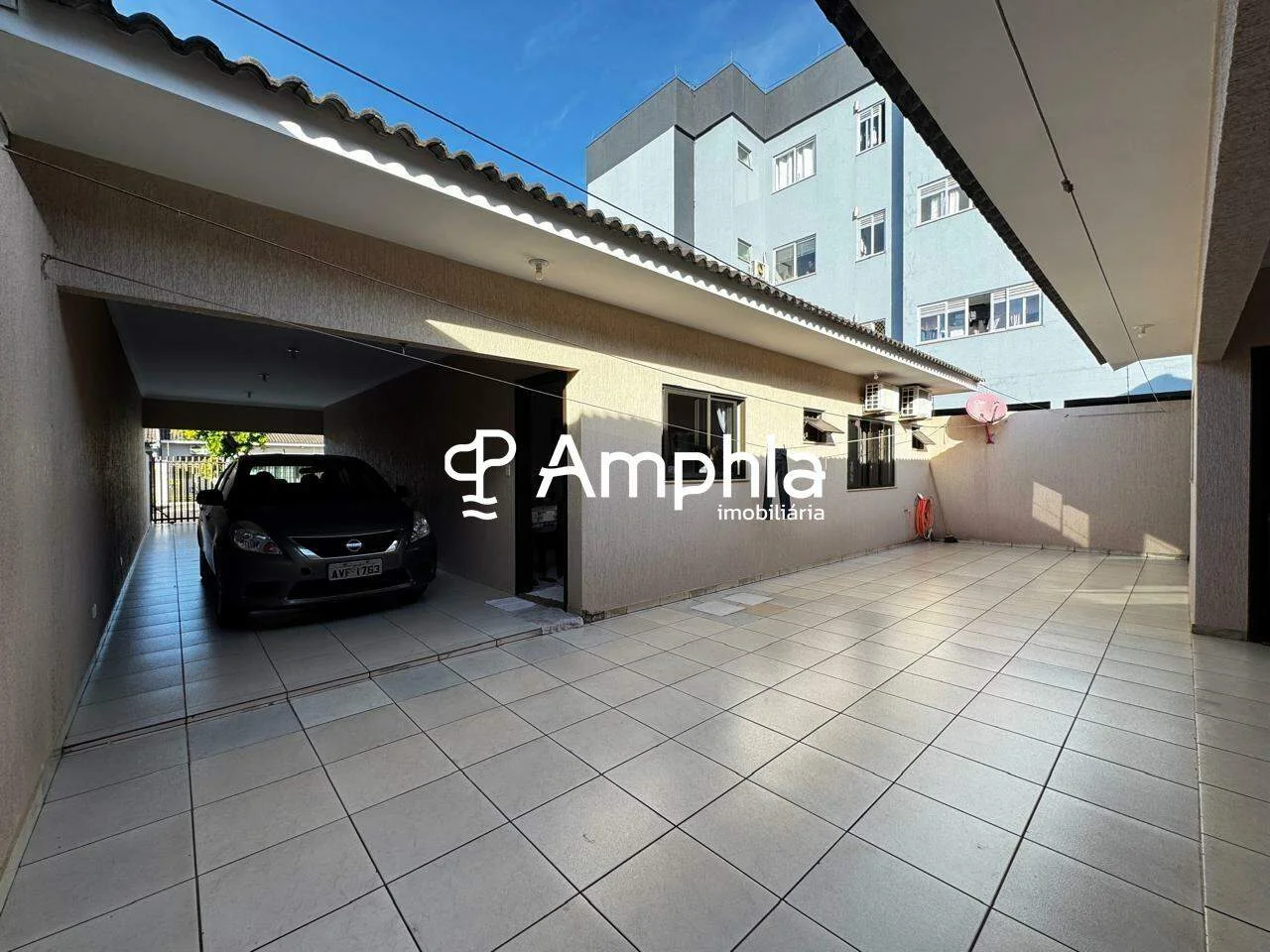 Casa semimobiliada com 3 dormitórios à venda, 173,98m² - Pioneiros Catarinense, Cascavel-PR