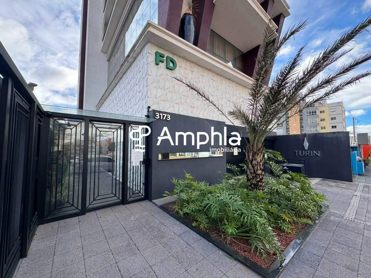 Apartamento Duplex Semimobiliado com 3 suítes à venda, 127m² - Centro, Cascavel-PR