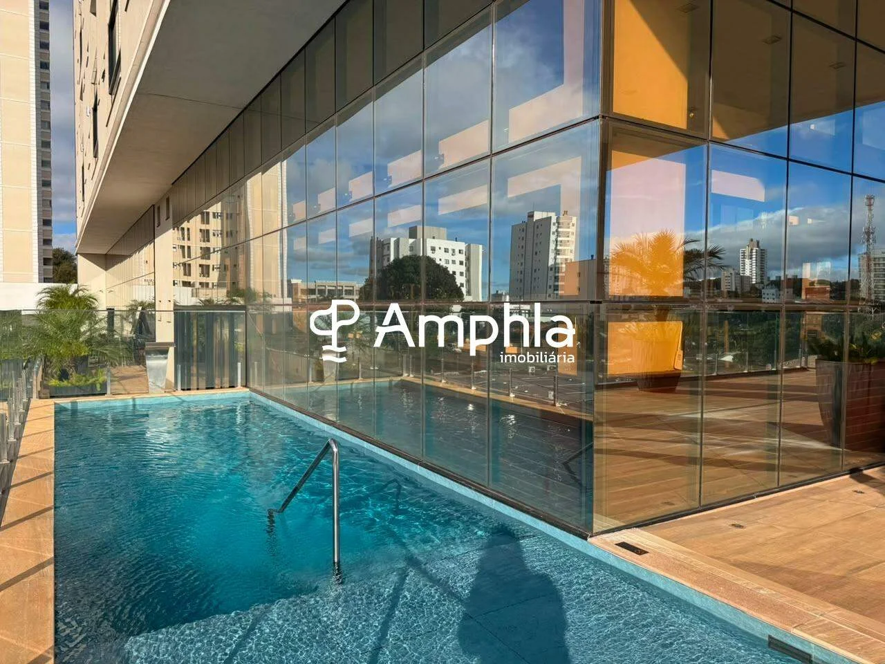 Apartamento Duplex Semimobiliado com 3 suítes à venda, 127m² - Centro, Cascavel-PR