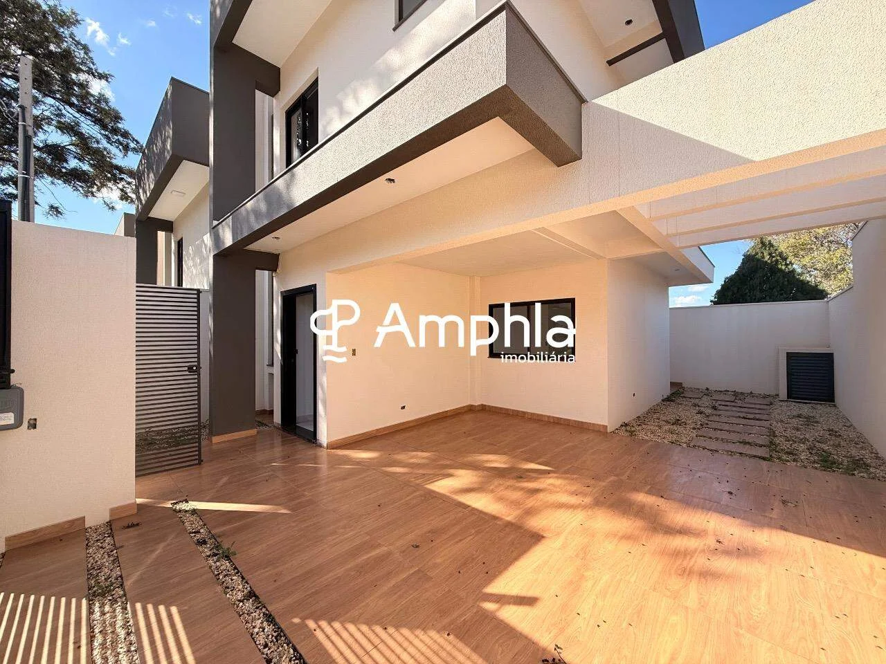 Sobrado de esquina com 3 suítes, 118 m² - Cancelli, Cascavel/PR