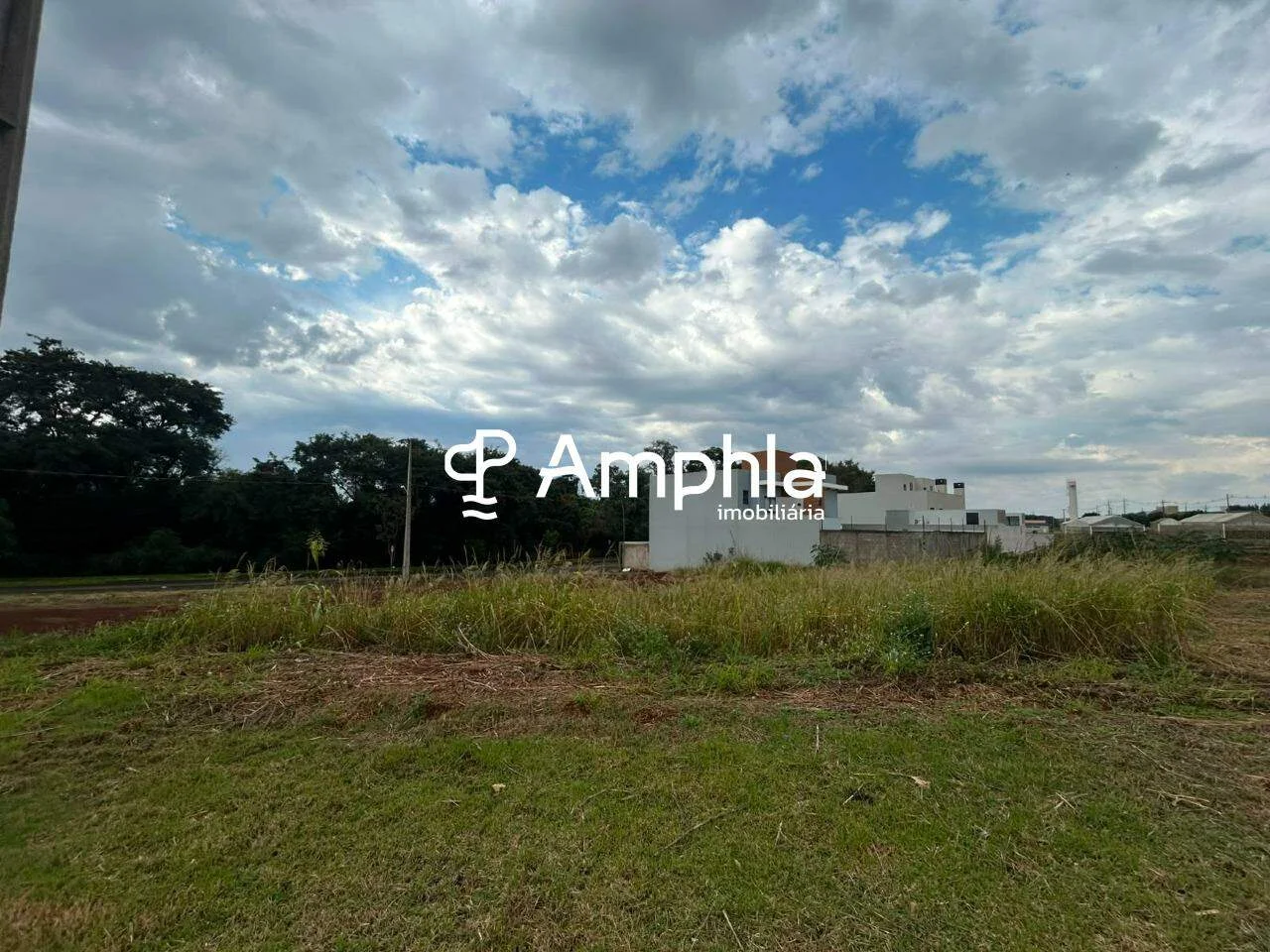 Terreno à venda no bairro Universitário em Marechal Cândido Rondon
