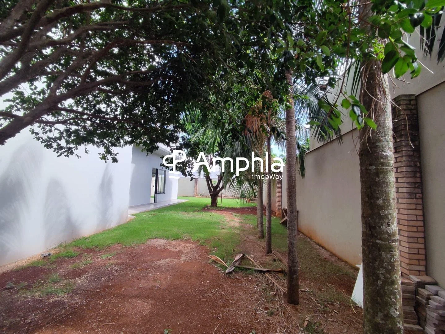 Sobrado com 3 quartos sendo 1 suíte e 2 banheiros à venda, 152 m² - Jardim Pasqualli - Toledo/PR