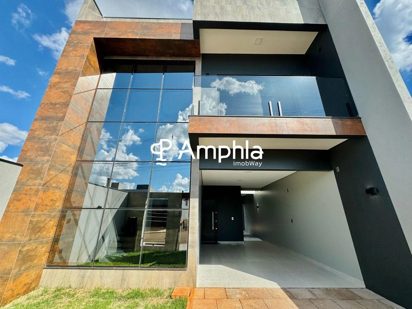 Sobrado com 3 quartos à venda, 174 m² - Tocantins - Toledo/PR