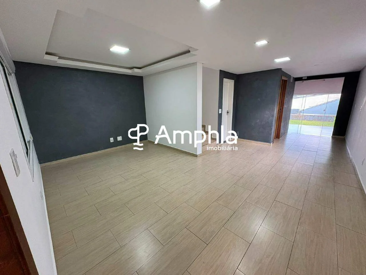 Sobrado com 3 dormitórios à venda, 160m² - Brasília, Cascavel/Pr