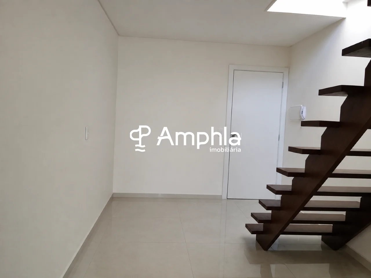 Apartamento duplex com 110m² a venda Country - Cascavel/PR