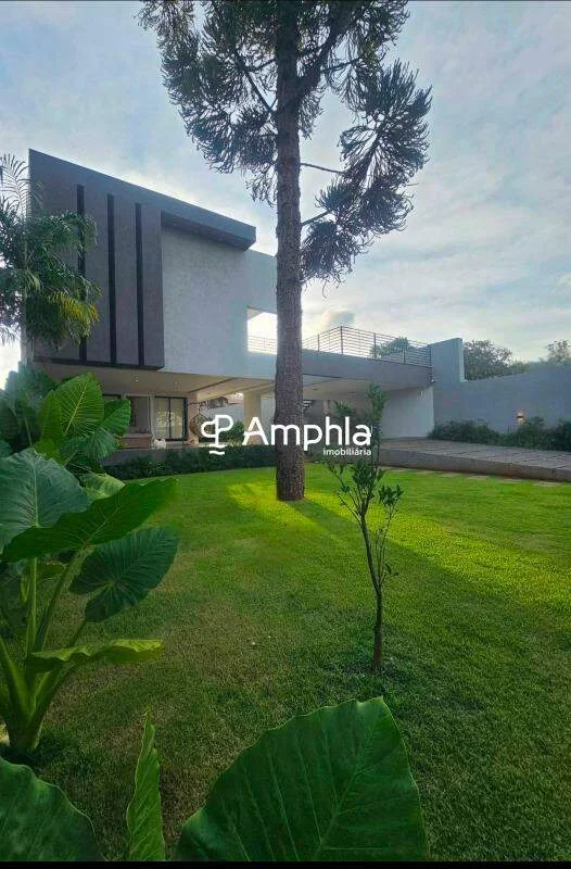 Sobrado residencial à venda no Centro de Toledo, PR – 612,16 m²
