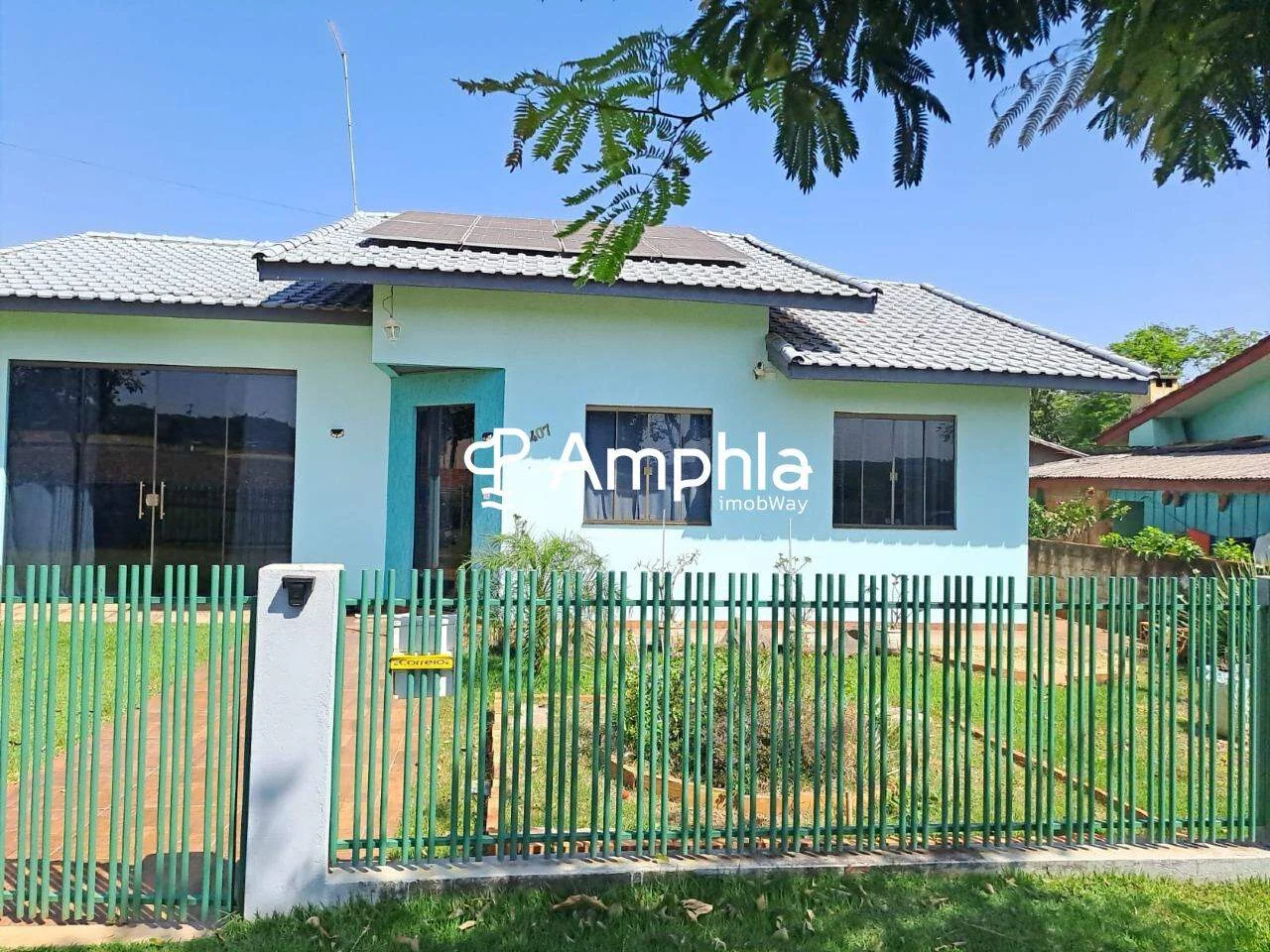 Casa com terreno amplo á venda em Sub Sede, Santa Helena/PR