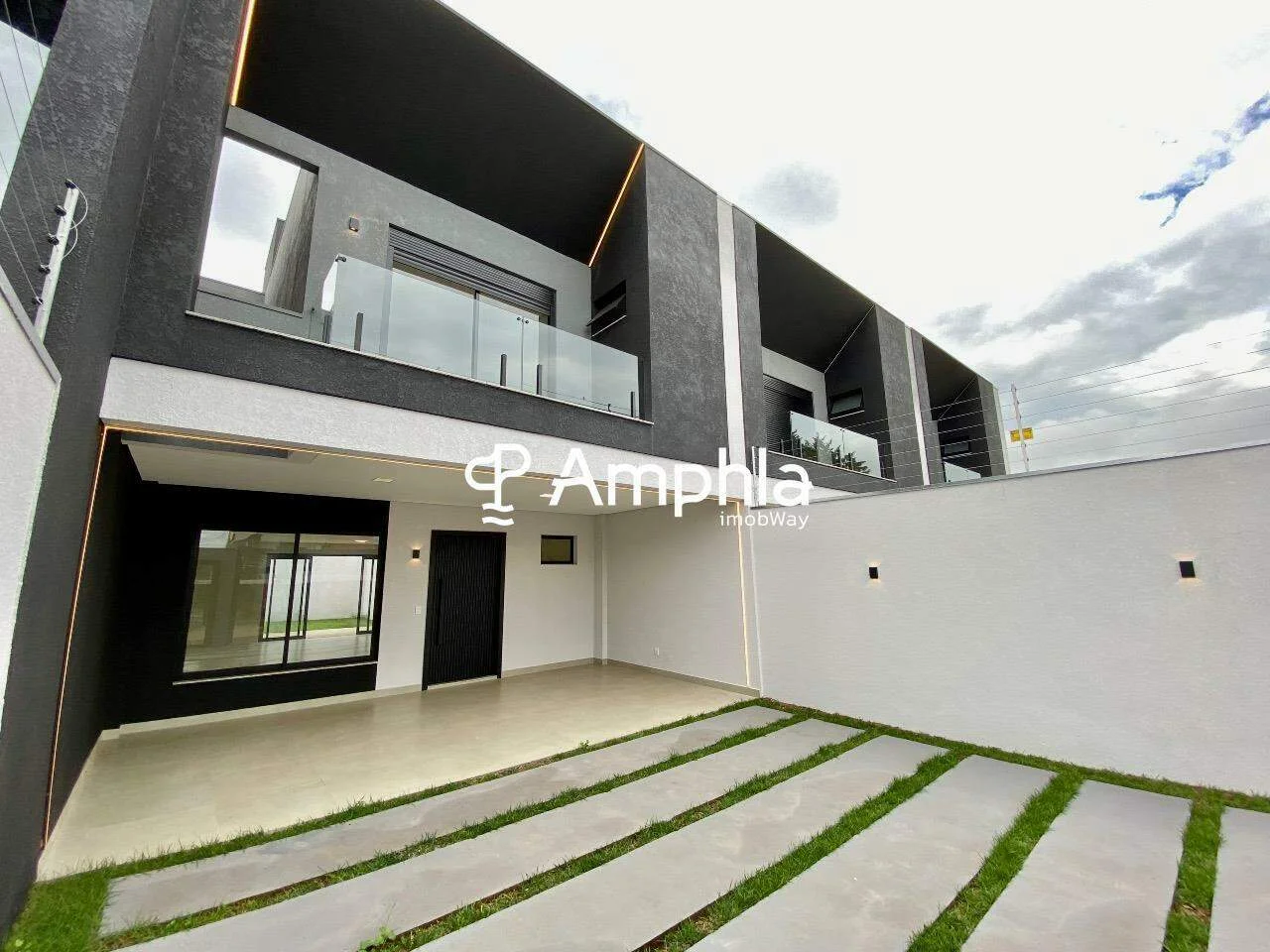 Sobrado com 3 suítes à venda, 160m² - Country, Cascavel/ PR