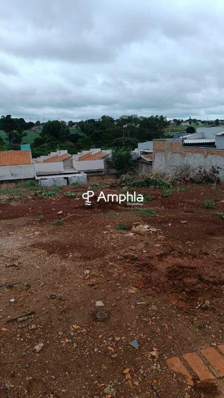 Terreno à venda no bairro Pinheirinho em Toledo