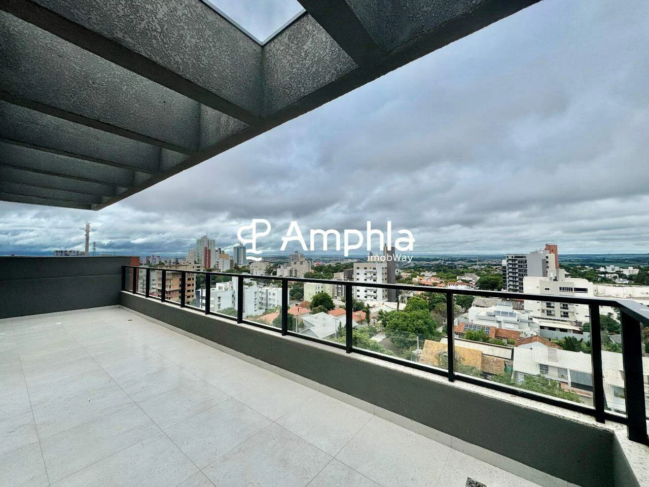Apartamento Duplex, com 166m² no Jardim La Salle!