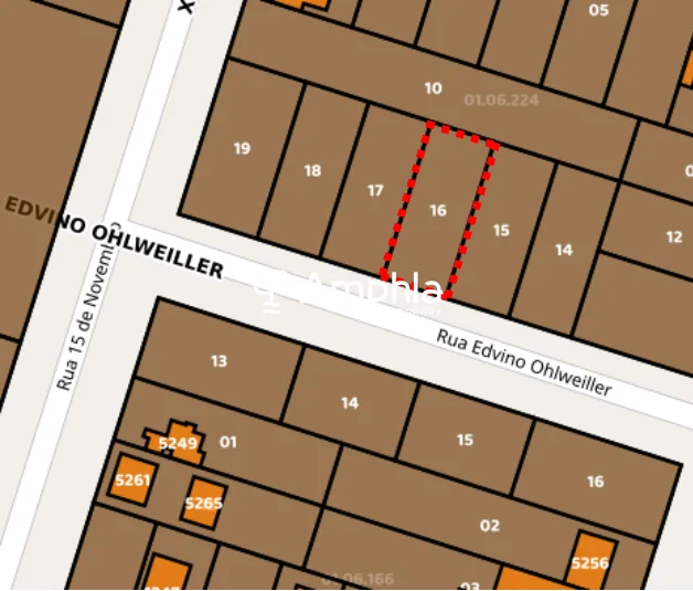 Lote com excelente tamanho e localização privilegiada à venda no bairro Ana Paula