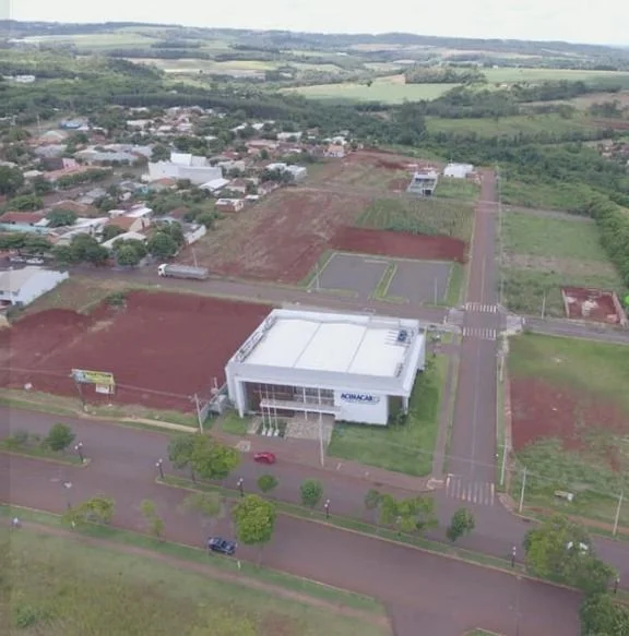 Terreno de 1.672,50m² no Loteamento Alto do Lago à venda